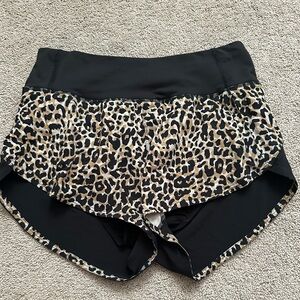 OUTDOOR VOICES CHEETAH SHORTS!!